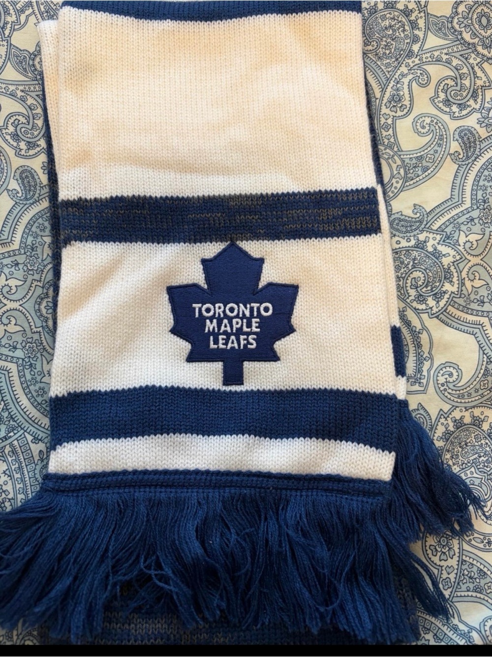 Toronto Maple Leafs Early 2000s Knit Scarf